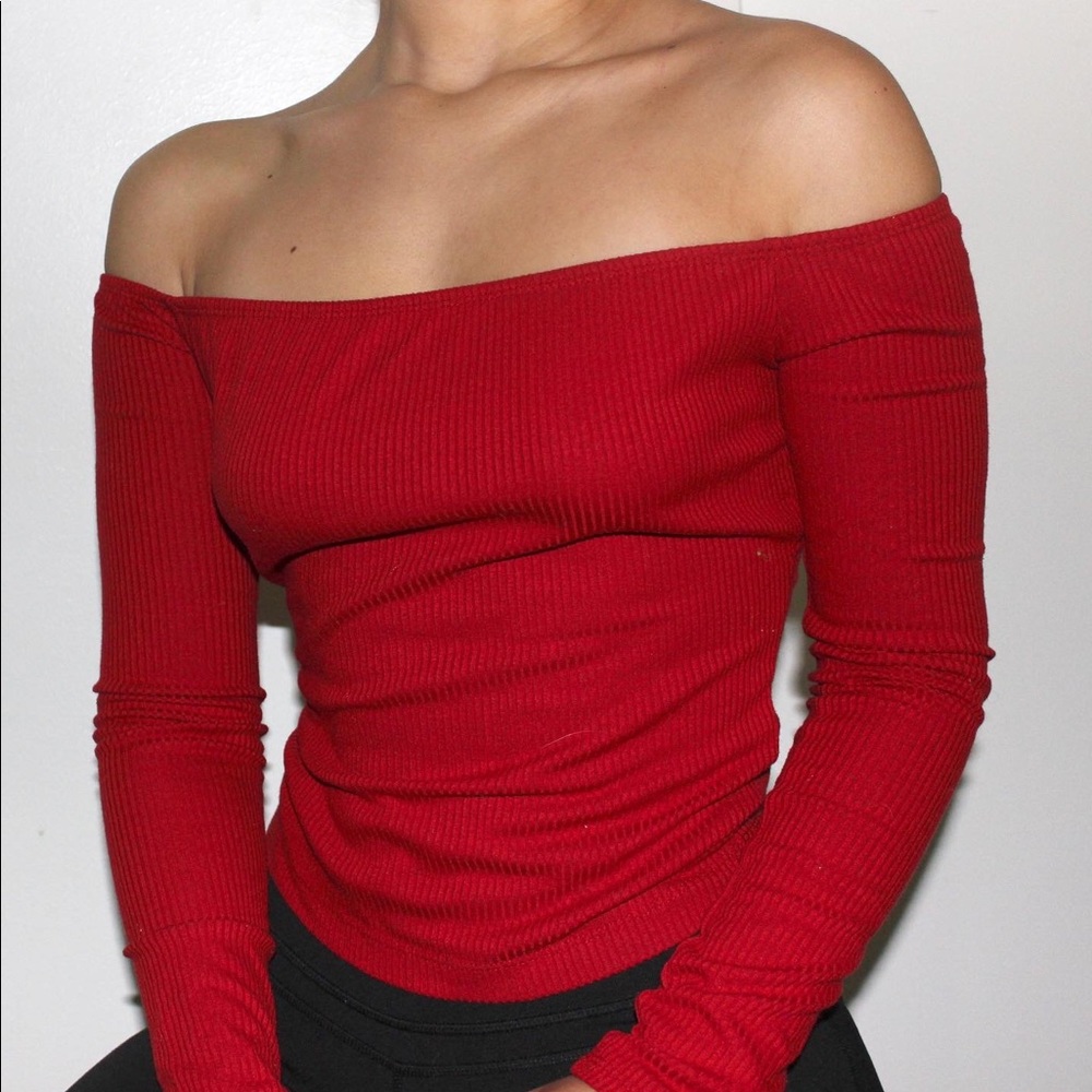 Red Rip Knit Off-the-Shoulder - Picture 3 of 5